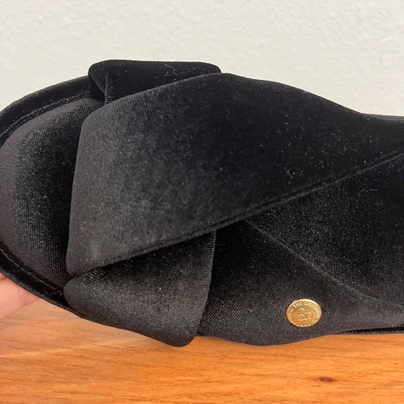Dearfoams Black Velvet Crisscross Slide Slippers Women's Memory Foam Size 7-8 - Picture 5 of 5
